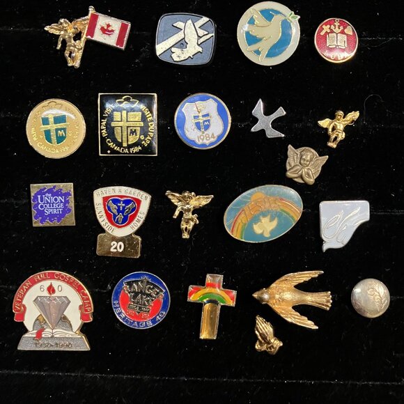 Vintage Other - Lapel Pin Collect Lot Charm Keychain Craft DIY Repurpose Jewelry Supply Keepsake